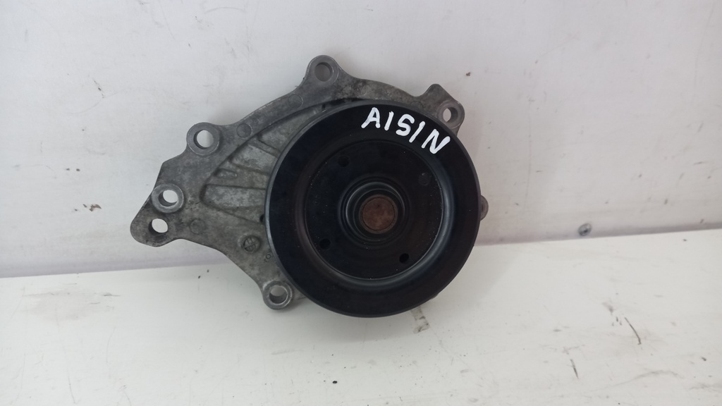 Водяный насос Toyota Avensis 2.2 D4D 2008  AISIN