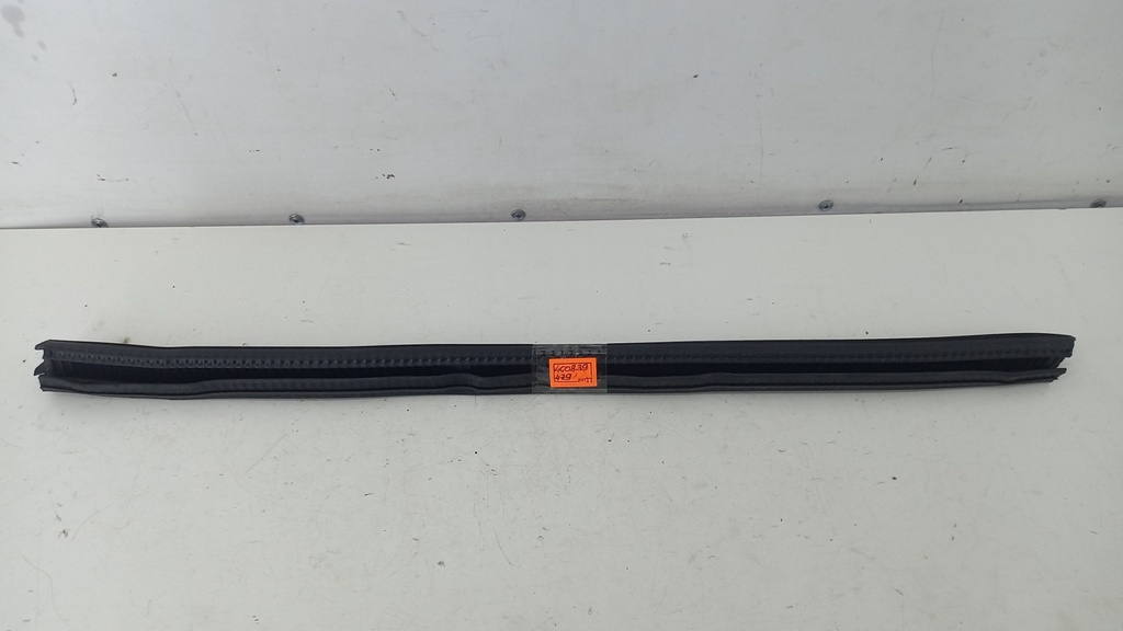 Накладка дверей права задня Audi A6 C7 2015 4G0839479