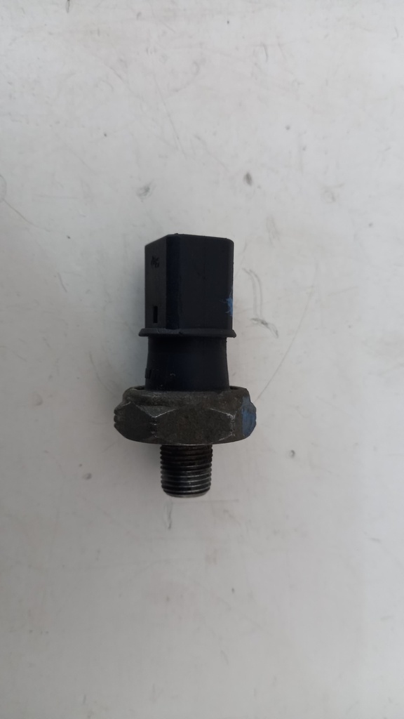 Датчик давления масла Nissan Note Micra 1.4i 2006 111303005