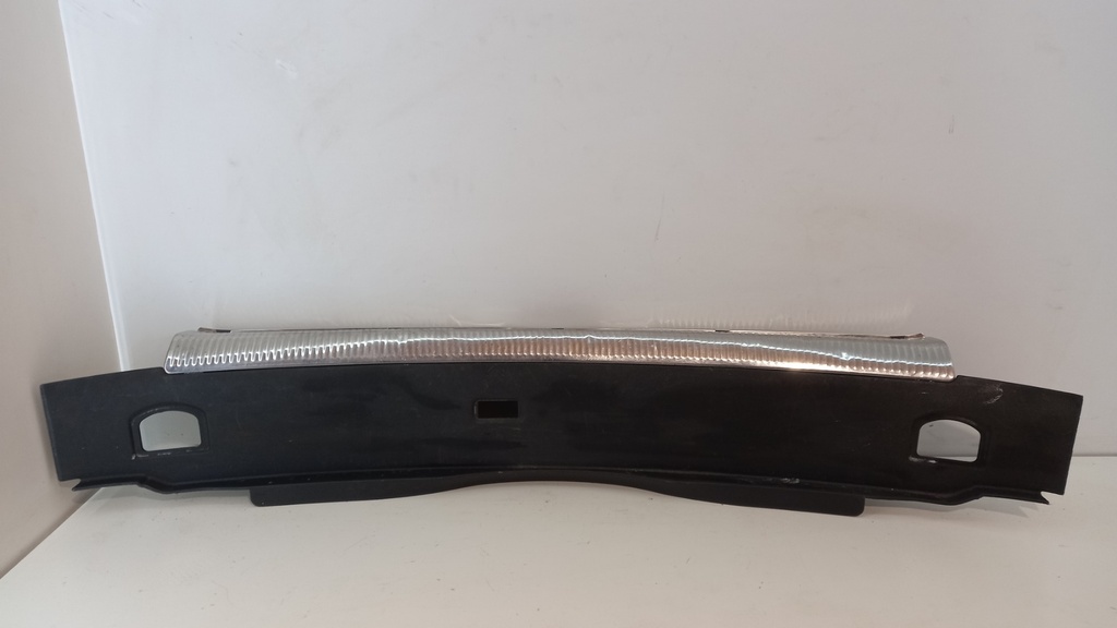 Молдинг багажника защита Volkswagen Phaeton 3.0 TDI 2012  3D5863459D