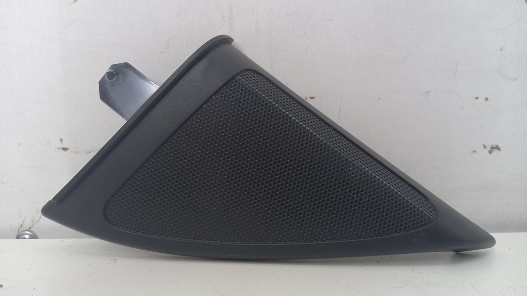 Накладка динамика Audi A5 S5 2007-2016  8T8035423D