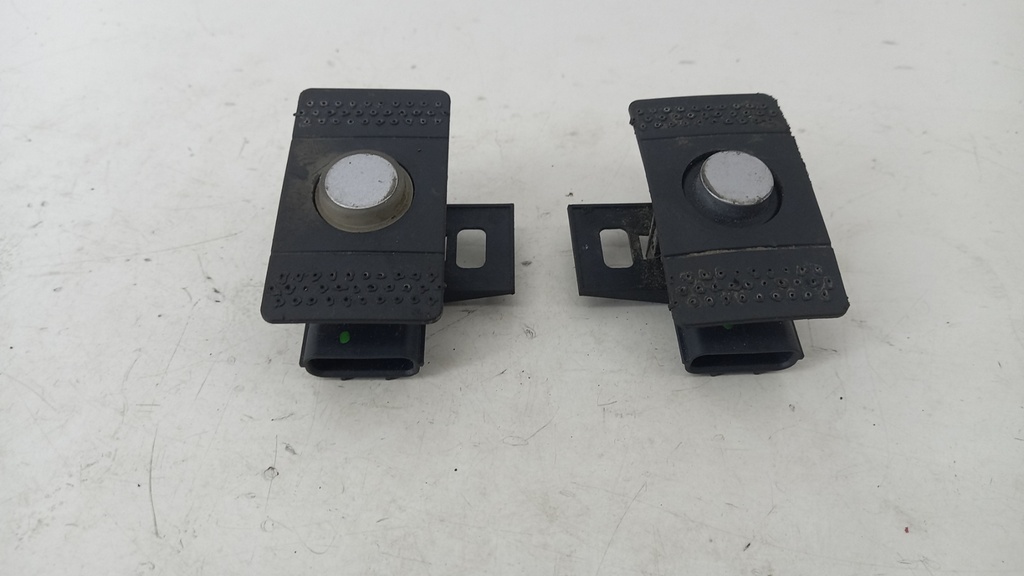 Автомобільні парктроніки Honda CR-V 2015 NH700M39680