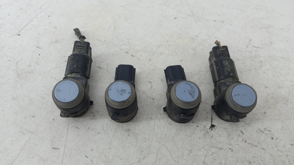 Автомобильные парктроники Chevrolet Cruze 2008-2012 13295034