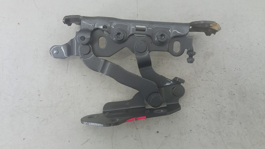 Петля капота права Mercedes W204 W212 2007-2013 A2048800228