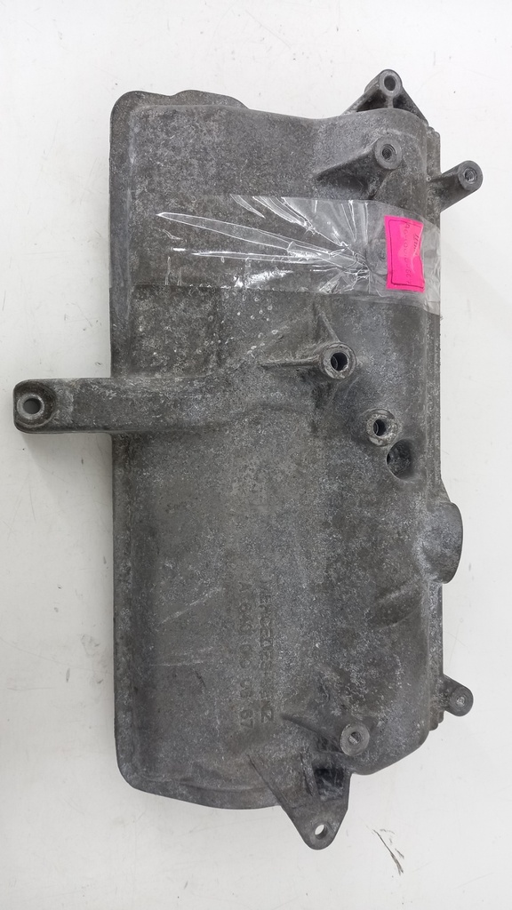 Кришка клапанів Mercedes W169 W245 2.0 CDI 2011 A6400100667