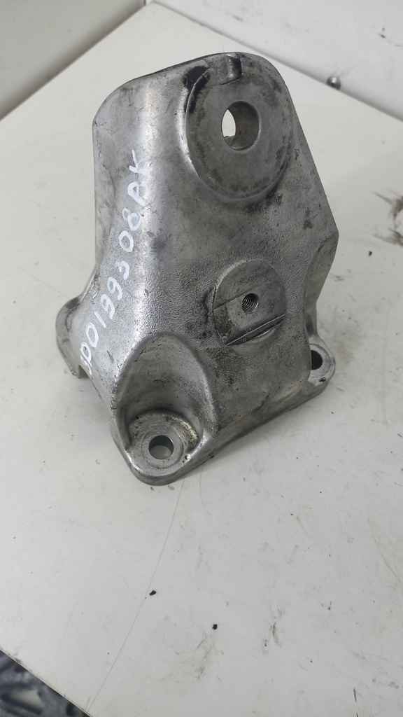 Кронштейн двигателя правый Volkswagen Phaeton 3.0 TDI 2012  3D0199308AK