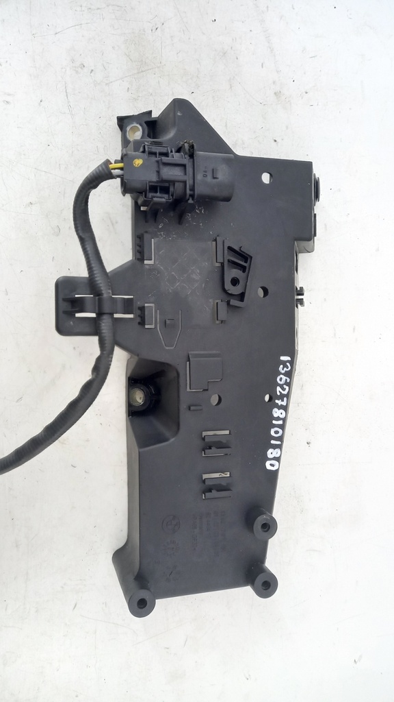 Кронштейн BMW 5 E60 E61 E83 2003-2009 рр. 13627810180