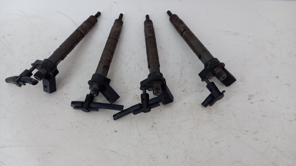 Форсунки BMW 3 E90 E91 2.0 TDI 3.0 TDI 7805428