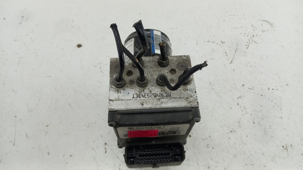 Блок ABS Volkswagen Passat B6 2.0 TDI 2005-2010 3C0614109T