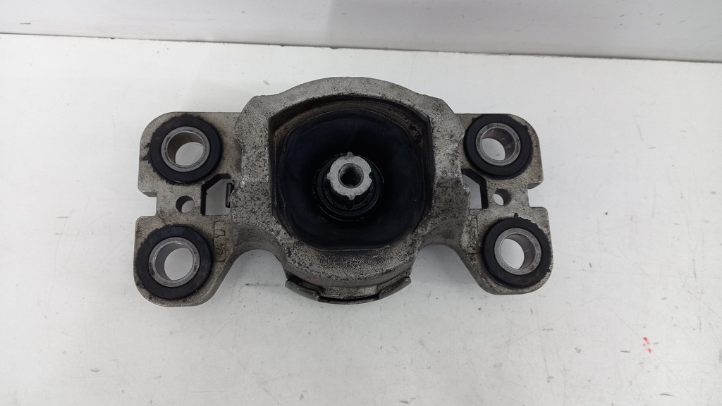 Подушка двигуна ліва Volvo V60 2.0D 2014-2018 31401307