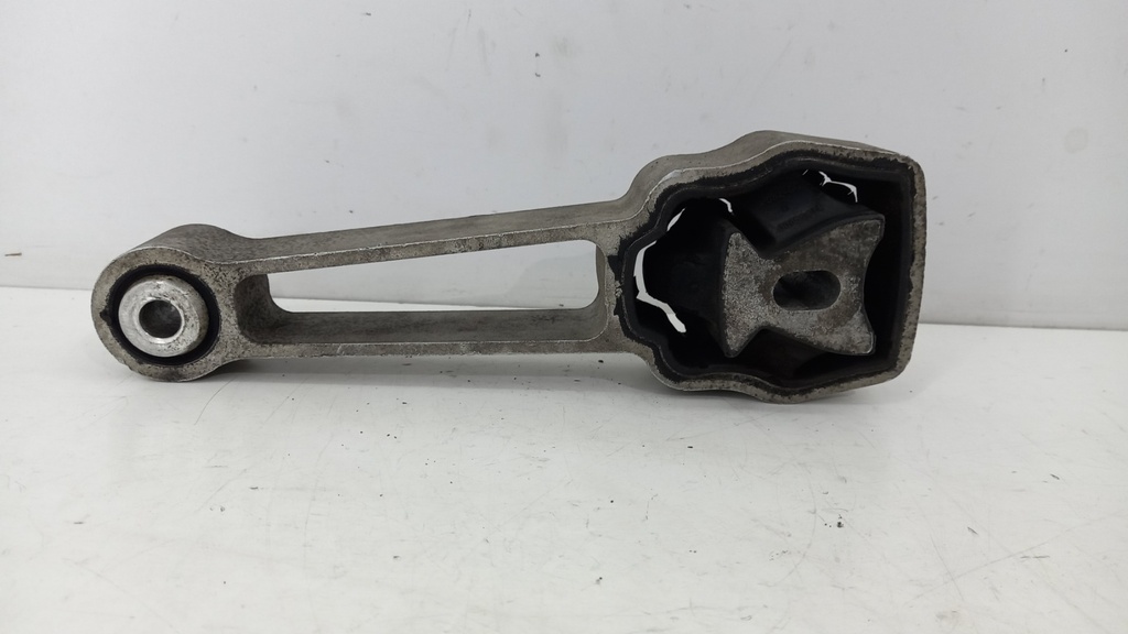 Подушка двигуна права Volvo V70 XC70 2.4 2009 30680474