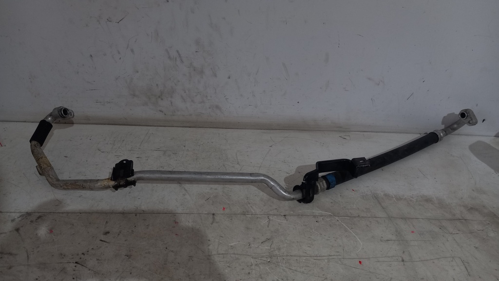 Трубка кондиционера Toyota Hilux 2.4 D4D-F 16V 4x4 2015  887040KF60B