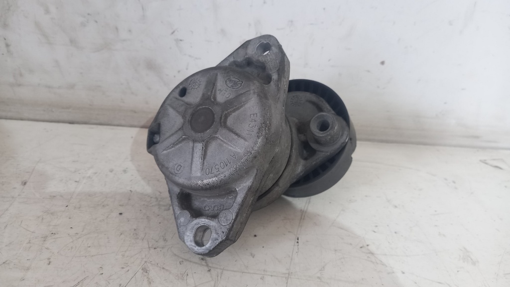 Натяжитель ремня Mercedes W251 W211 3.5 V6 2010  A2722000270