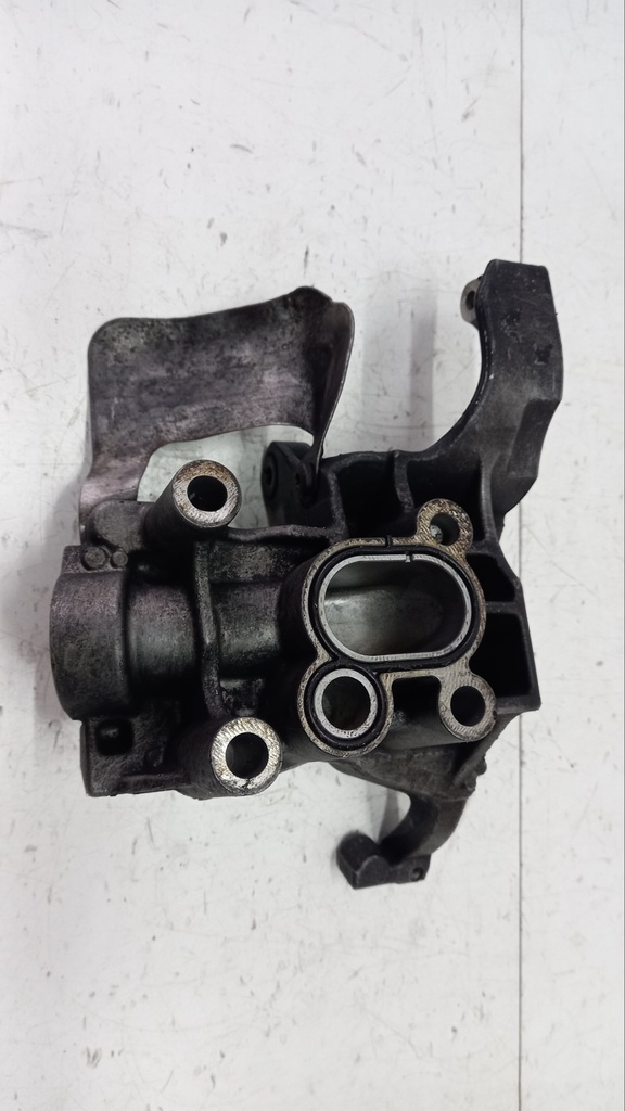 Кронштейн кондиционера Volkswagen Amarok 2010  059145169CJ