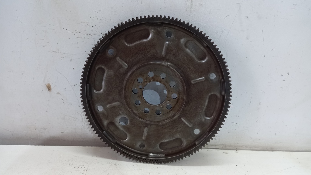 Маховик двигателя Volvo V70 2.0 D4 16V 2012 гг 31325511