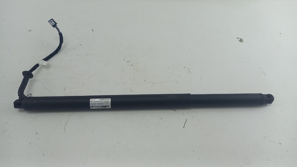 Амортизатор крышки багажника Skoda Superb 3 III 2015-2022 3V9827851B