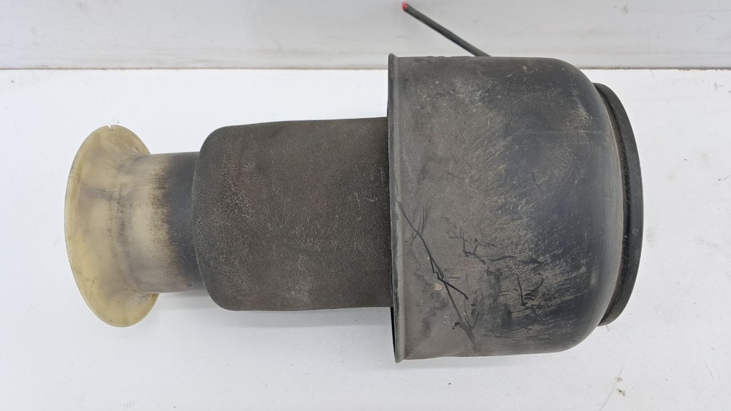 Пневмоподушка BMW 5 GT F07 F10 F11 2014 рр 37106781843