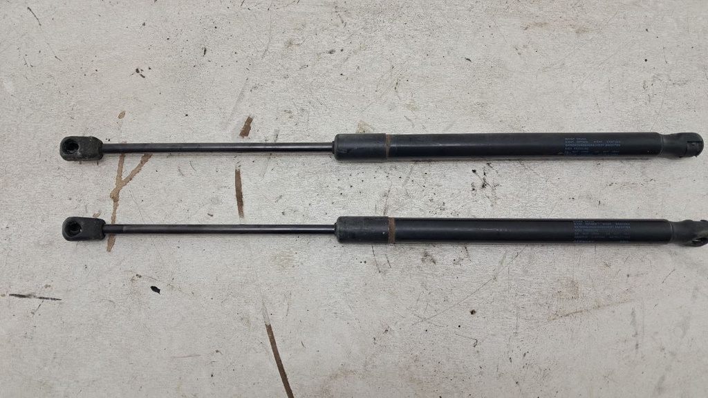 Амортизатор кришки Volkswagen Рassat B7 Combo 2010-2015 3AF827550B