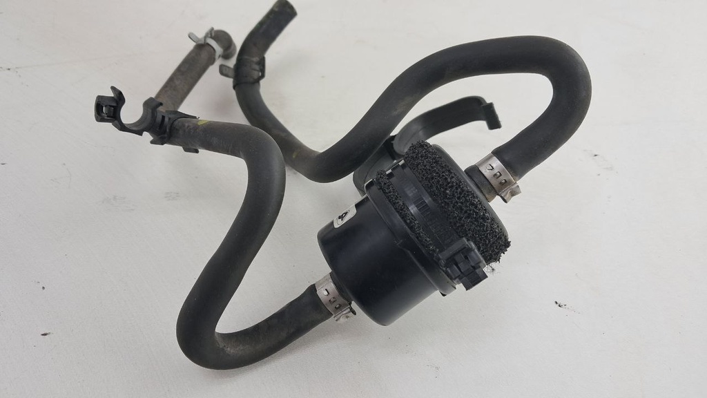 Клапан вакуумний Nissan Pulsar Qashqai J11 1.2 DIG-T 2015 223204ED0B