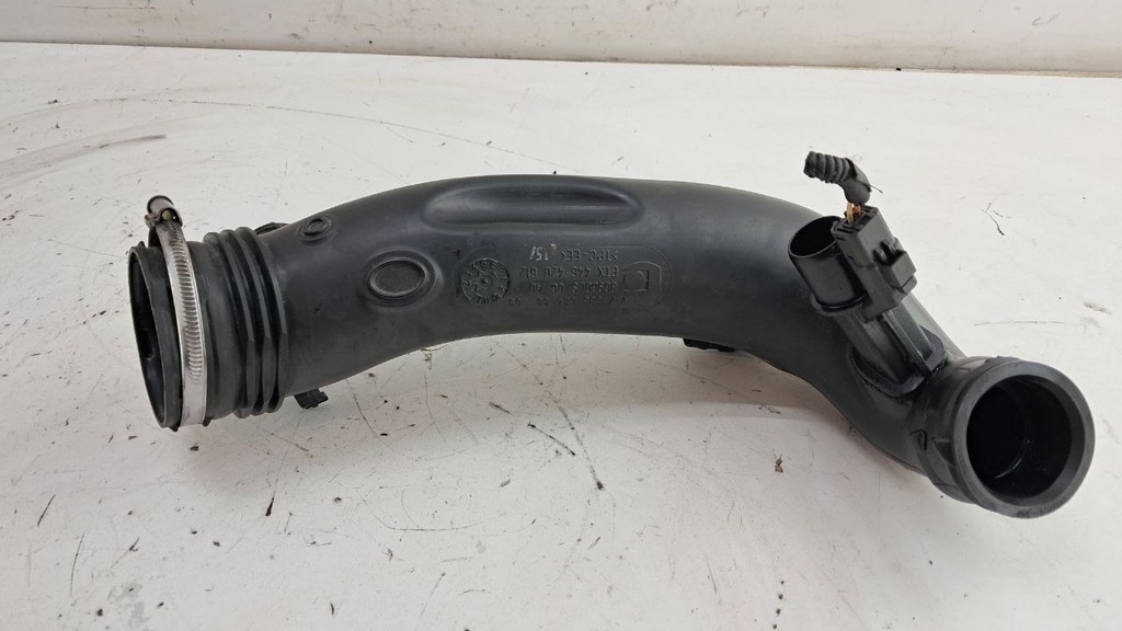 Патрубок воздушный Peugeot 207 1.6 16V 2006-2013  V758368480