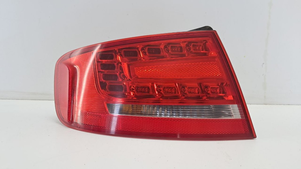 Фонарь задний левый Audi A4 B8 2008-2011 8K5945095B