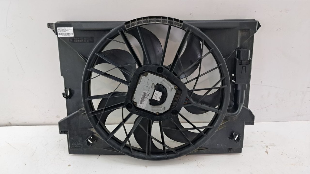 Вентилятор Mercedes W211 5.0 2002-2009 A2115000593