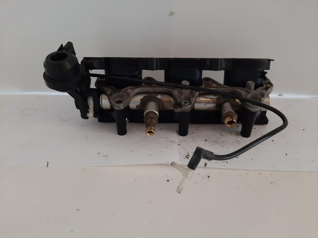 Колектор Audi A6 C6 3.2 FSI 2004-2011 рр 06E133110K