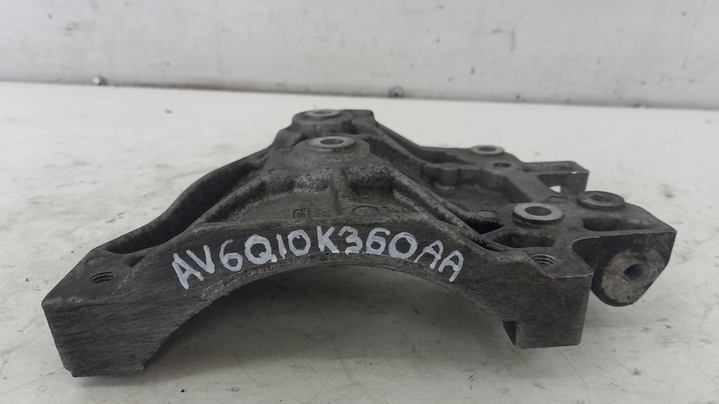 Кронштейн компрессора Citroen Berlingo 1.6Hdi 2010-2017  AV6Q10K360AA