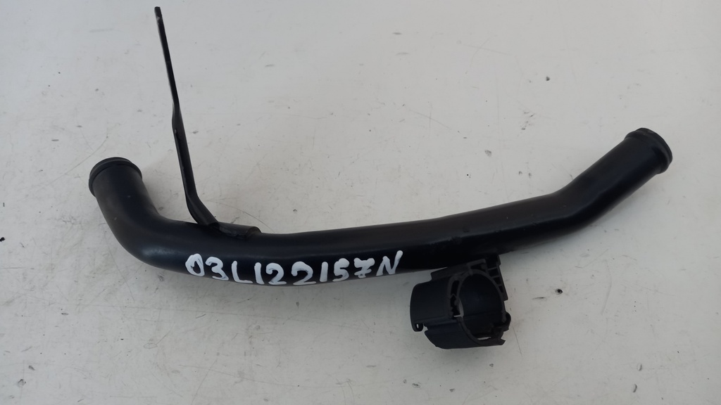 Патрубок радиатора Volkswagen Passat B7 1.6 TDI 2014 гг 03L122157N
