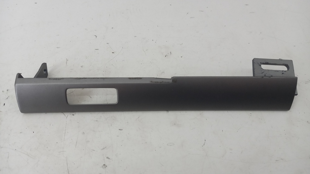 Накладка на торпеду левая Volkswagen Phaeton 3.0 TDI 2012  3D1858335F