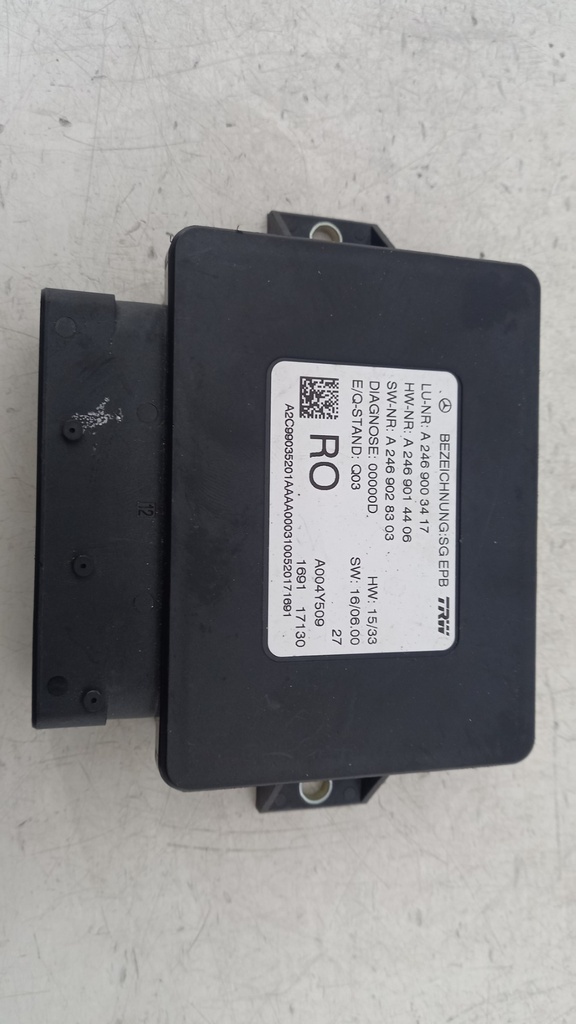 Блок управления ручным тормозом Mercedes W176 W117 2014  A2469003417