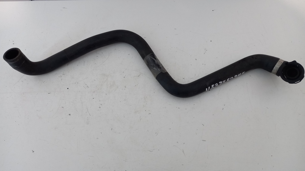 Патрубок радиатора BMW E82 E88 2007-2013 гг 11537552395