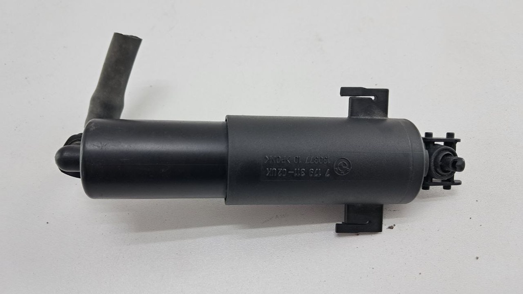 Форсунка омывателя фар BMW E90 2004-2008 гг 7179311