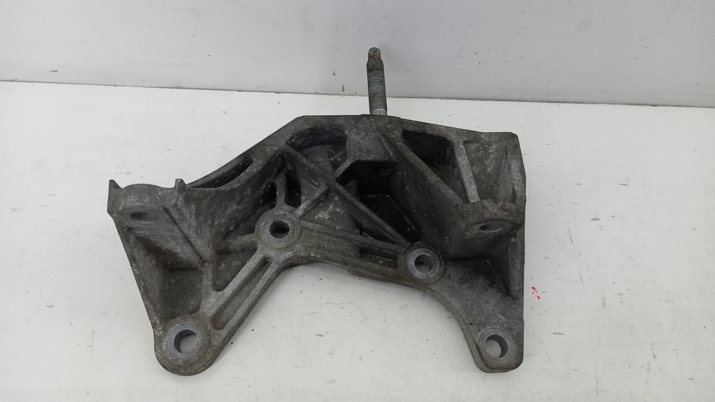 Кронштейн коробки КПП Ford Transit 2.0 TDCI 2000-2006 рр. 8C117M125AA