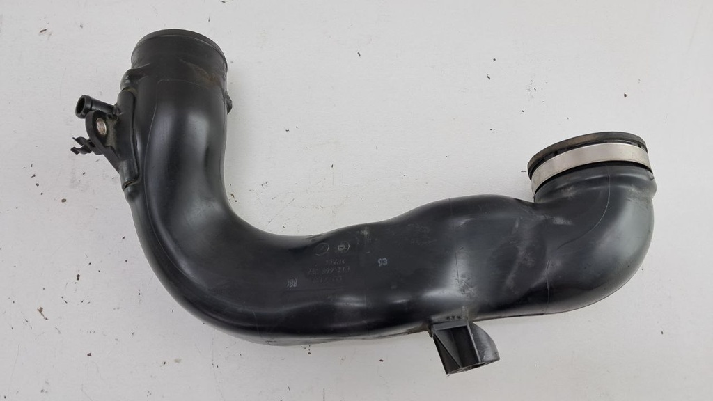 Патрубок интеркулера Opel Astra J 1.7CDTI 2010 гг 55577108