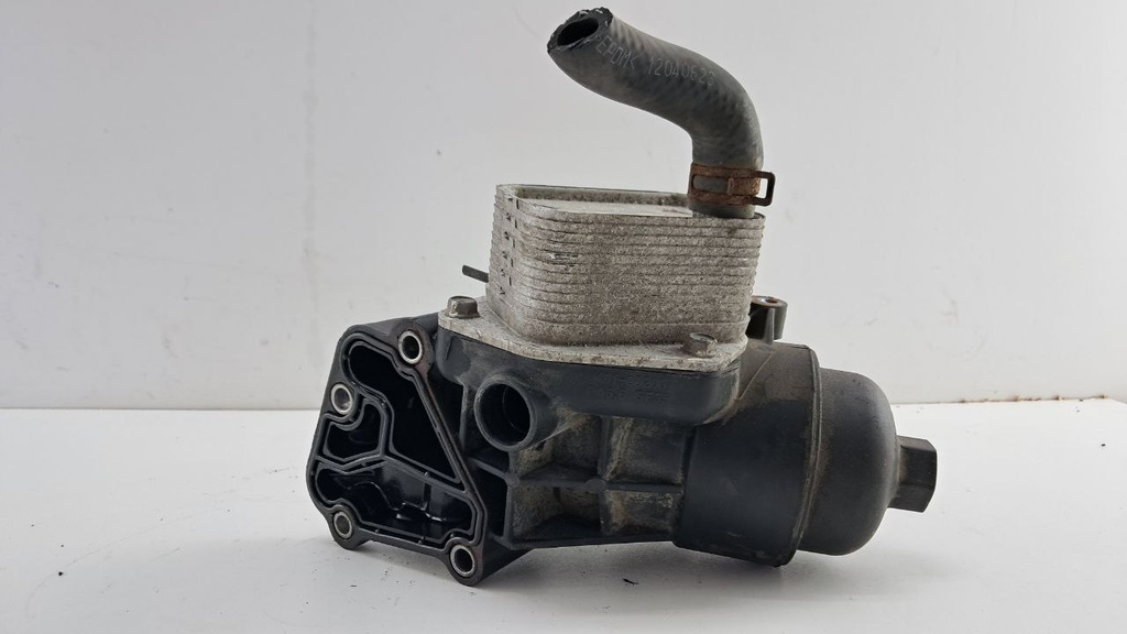 Корпус масляного фільтра Kia 1.7crdi 2013 K0100200