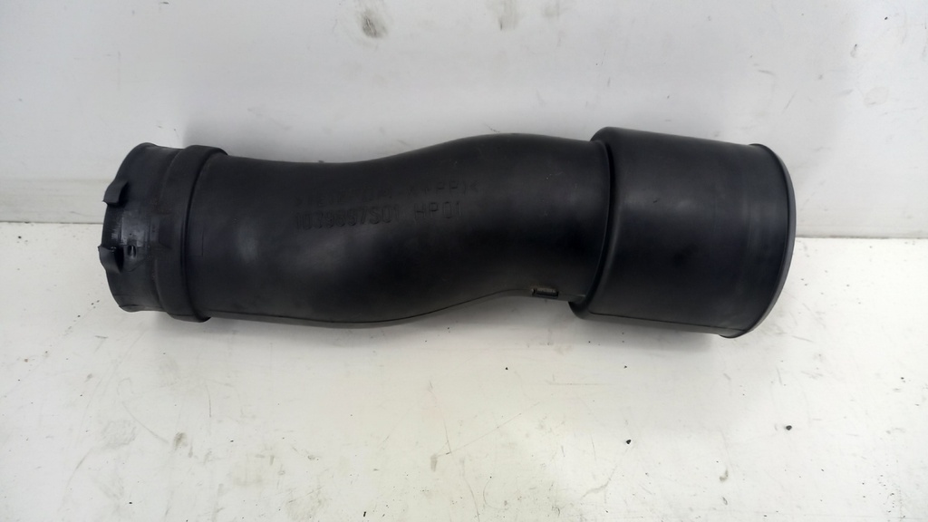 Патрубок турбины Opel Astra J 1.7CDTI 2010 гг 1039897S01