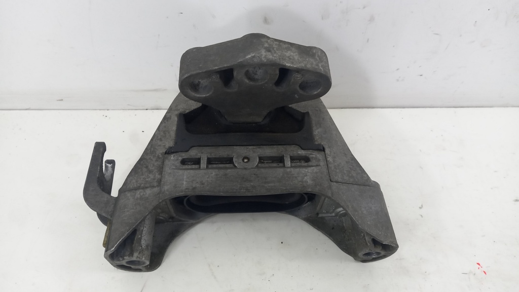 Подушка двигуна права Opel Astra J 1.6b 2010 13294212