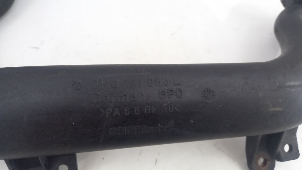 Патрубок охолодження Volkswagen Transporter T5 2.5 TDI 2003-2015 рр 7H0121065L