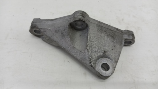 [13517810698] Кронштейн ТНВД BMW 3 E92 2005-2013 13517810698