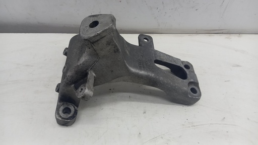 [8K0199308AQ] Кронштейн двигателя левый Audi A4 B8 V6 2007-2015  8K0199308AQ
