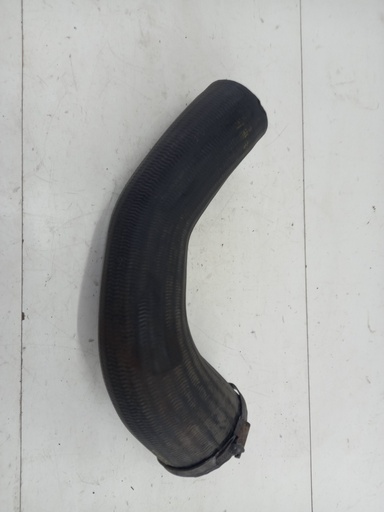 [31338809] Патрубок интеркулера Volvo V60 2.0 D4 2009 гг 31338809