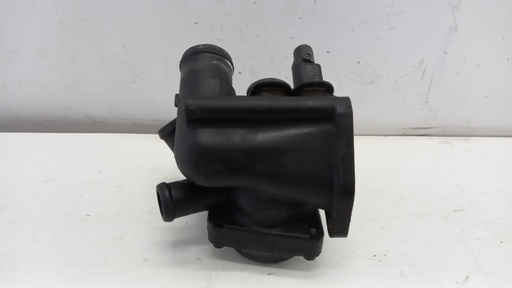 [022121121E] Фланець системи охолодження Volkswagen Phaeton 3.2 FSI 2008 022121121E