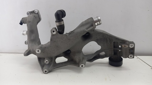 [A6512011709] Кронштейн генератора Mercedes W176 W117 2.2 CDI 2012 рр. A6512011709