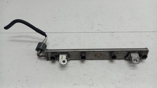 [17520ED30B] Паливна рампа Nissan Qashqai X-Trail 2.0i 2013 рр. 17520ED30B