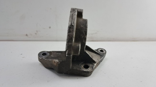 [13219107] Кронштейн полуоси Opel Insignia 2.0 CRDI 2009  13219107