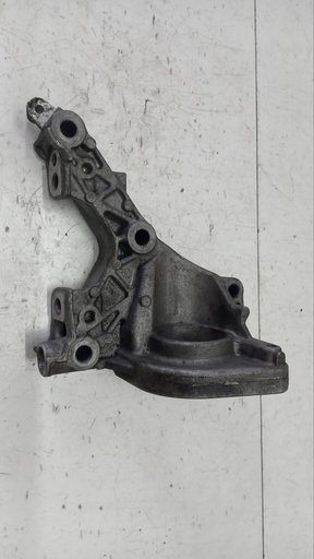 [A2822231100] Кронштейн двигуна Mercedes A-Class W177 1.3i 2018 рр. A2822231100