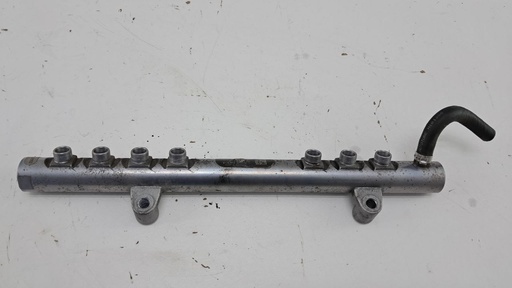 [30777759] Топливная рампа Volvo S60 V70 XC70 2.0 D3 2011 гг 30777759