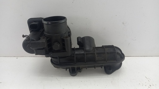 [8C1Q9E470AB] Воздушный патрубок Ford Transit 2.2 TDCI 2010 гг 8C1Q9E470AB