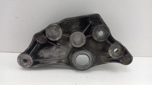 [A6420140500] Кронштейн редуктора Mercedes-Benz C 3.0 2015 рр. A6420140500